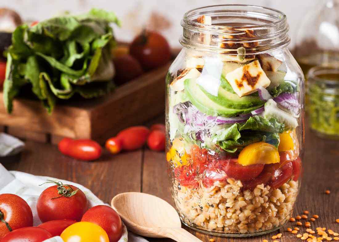 Mahlzeit in einem Einmachglas